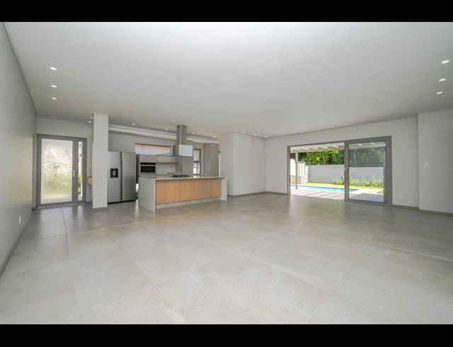 3 BEDROOM HOUSE FOR SALE IN PORT ZIMBALI